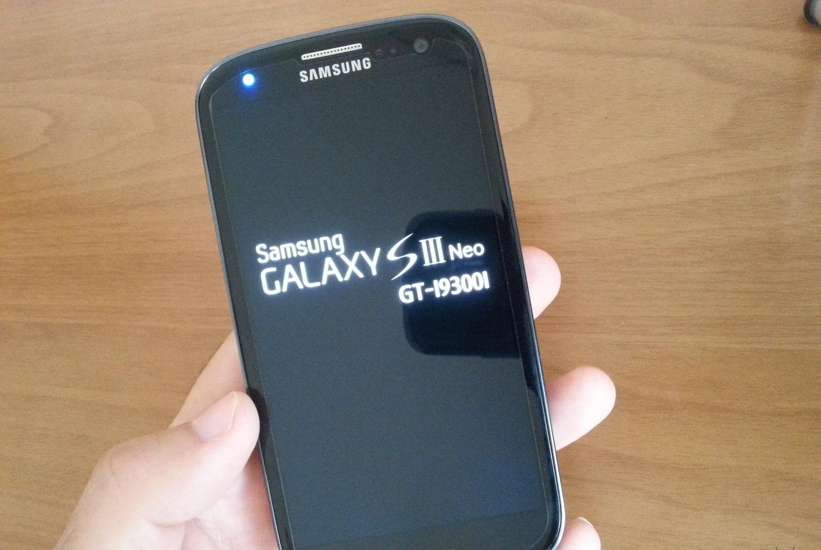 Самсунг gt 3. Samsung Galaxy s3 Neo. Samsung Galaxy s3 gt-i9300. Samsung Galaxy s3 Duos. Samsung Galaxy s3 gt-i9301i.